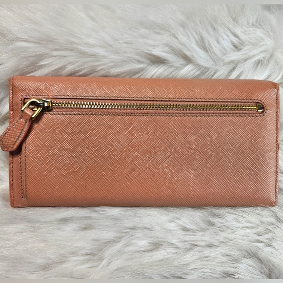 💓SOLD💓Prada Double Snap Light Pink Leather Wallet - Picture 10 of 11